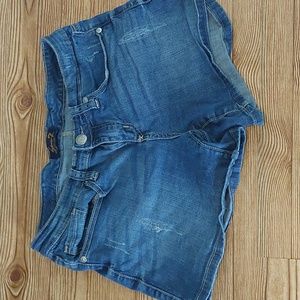 Seven7 Shorts size 8